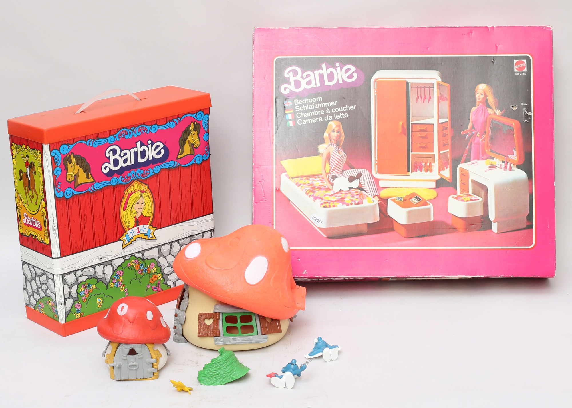 Leksaker Barbie & Smurfar
